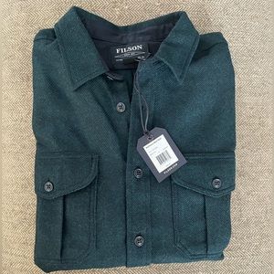 Filson Men’s Wool Green Button Down, size L